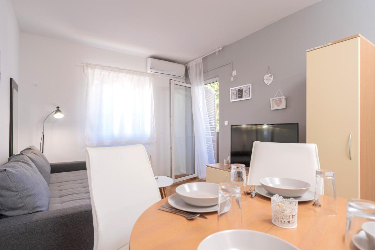 Villa Dalmatia Apartments Bol Esterno foto