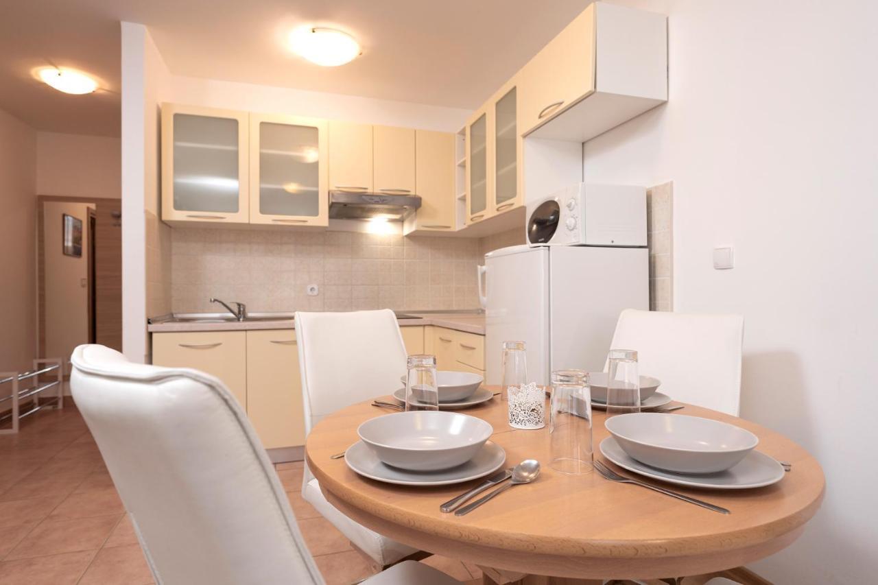Villa Dalmatia Apartments Bol Esterno foto