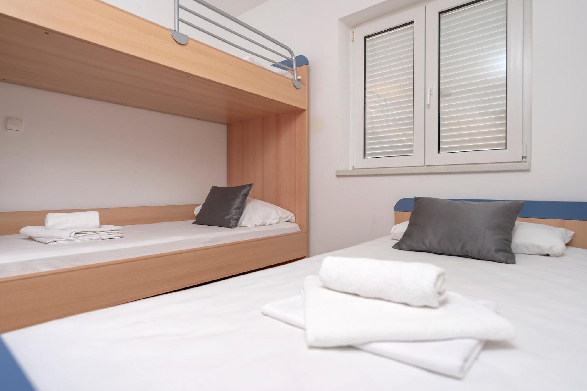 Villa Dalmatia Apartments Bol Esterno foto