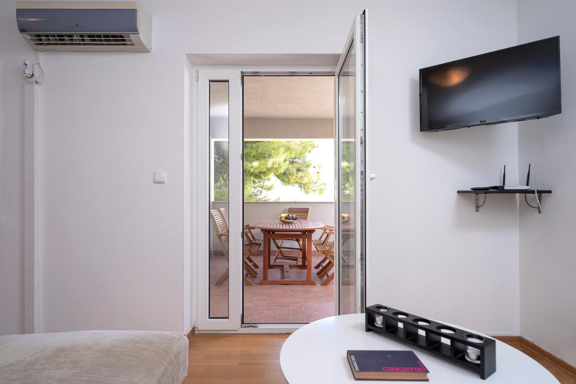 Villa Dalmatia Apartments Bol Esterno foto